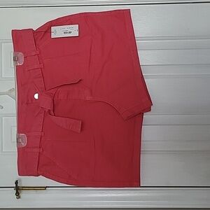 ANA  HOLLY BERRY SHORT